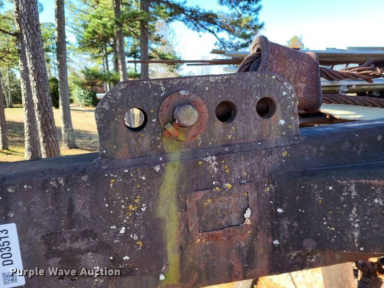 image for item DO3513 (2) crane attachments