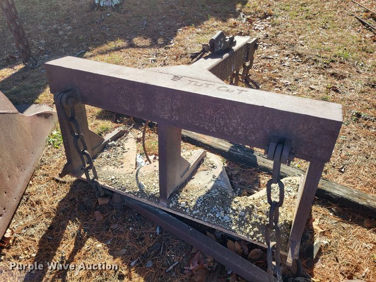 image for item DO3513 (2) crane attachments