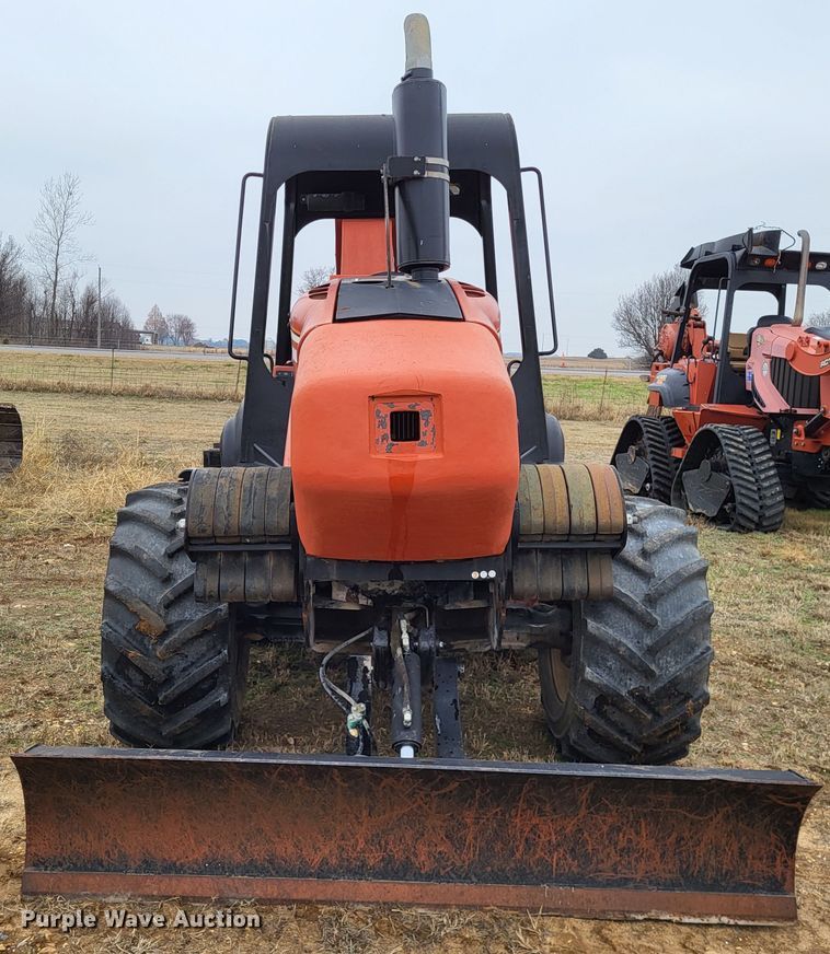 image for item DO3519 2006 Ditch Witch RT115  rock saw