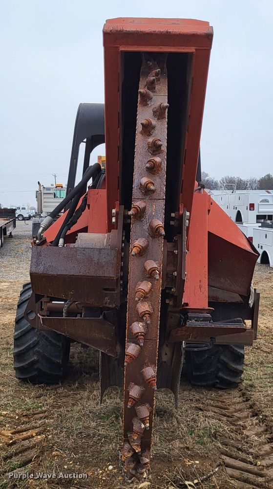 image for item DO3519 2006 Ditch Witch RT115  rock saw