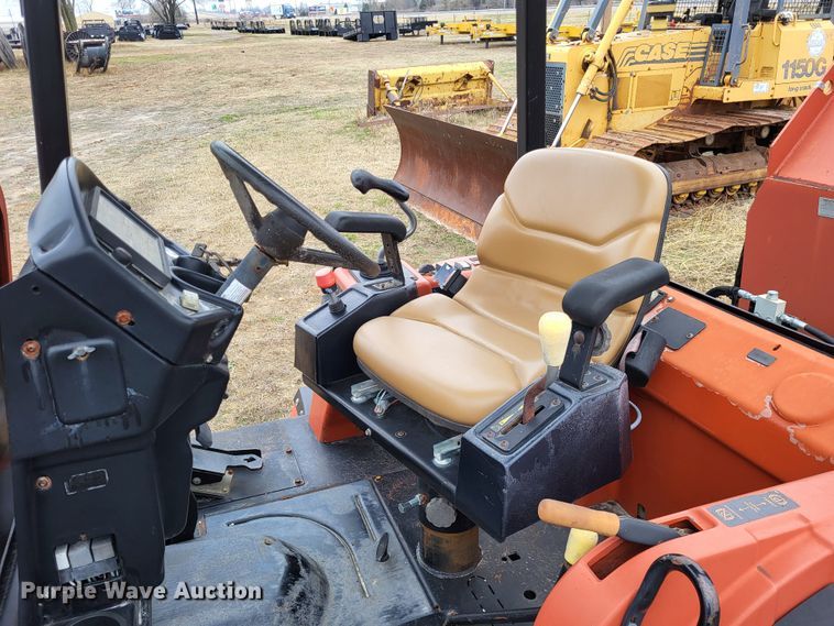 image for item DO3519 2006 Ditch Witch RT115  rock saw