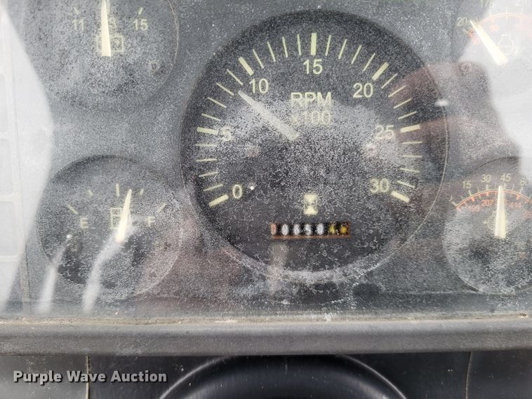 image for item DO3519 2006 Ditch Witch RT115  rock saw