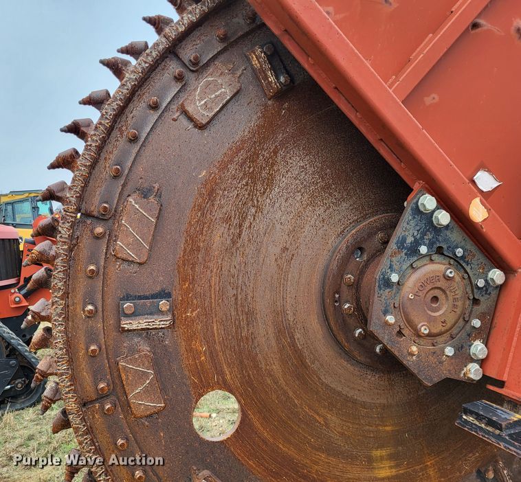 image for item DO3519 2006 Ditch Witch RT115  rock saw