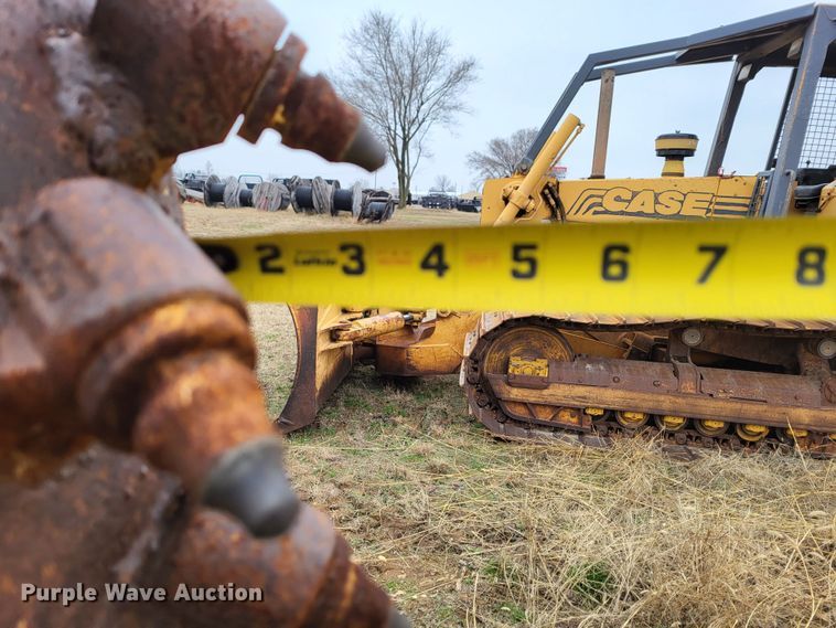 image for item DO3519 2006 Ditch Witch RT115  rock saw