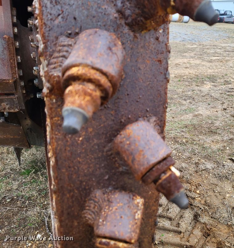 image for item DO3519 2006 Ditch Witch RT115  rock saw