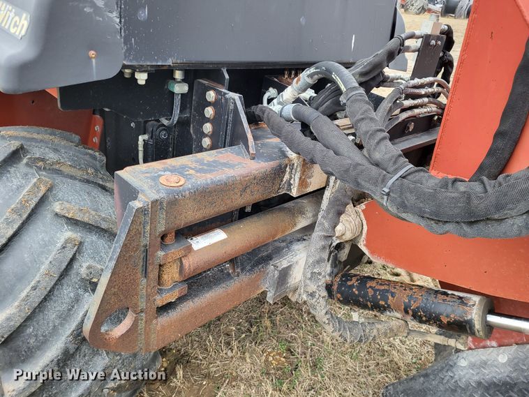 image for item DO3519 2006 Ditch Witch RT115  rock saw