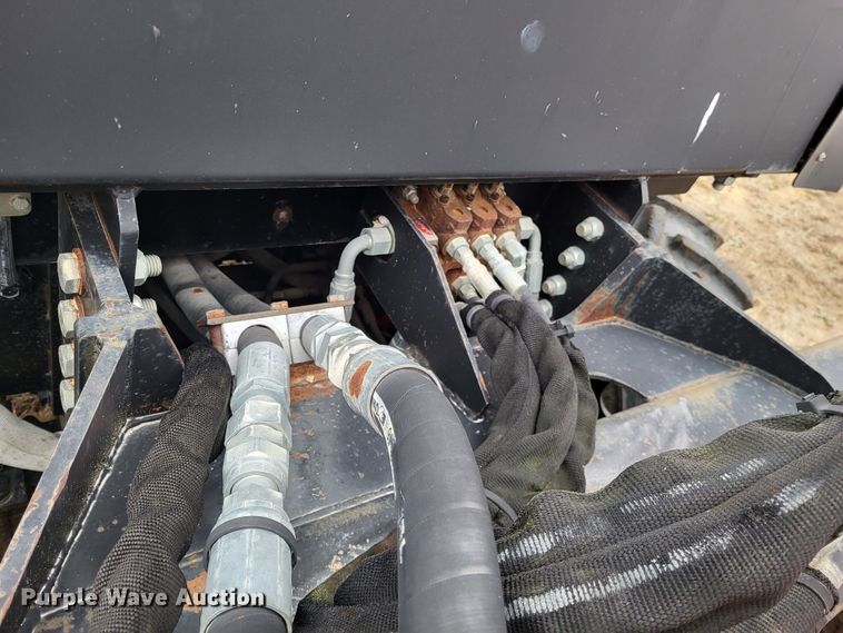 image for item DO3519 2006 Ditch Witch RT115  rock saw