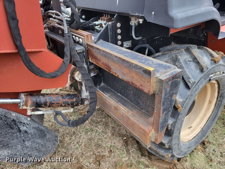 image for item DO3519 2006 Ditch Witch RT115  rock saw