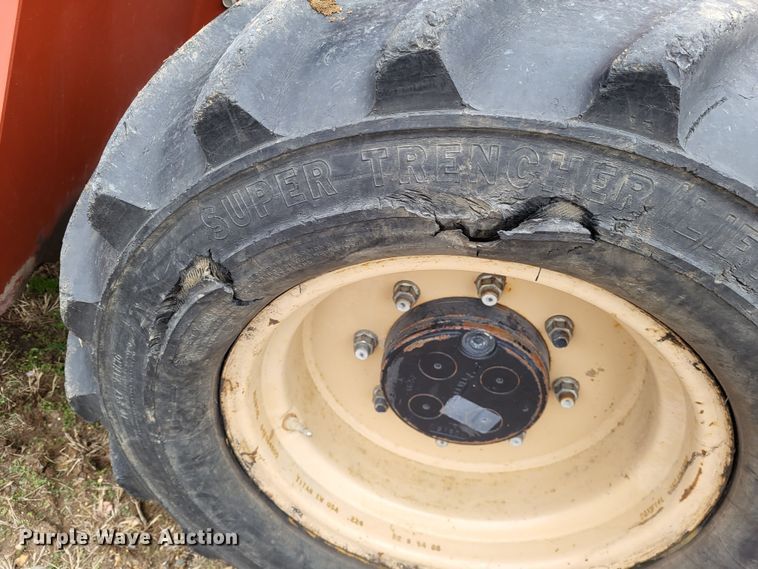 image for item DO3519 2006 Ditch Witch RT115  rock saw