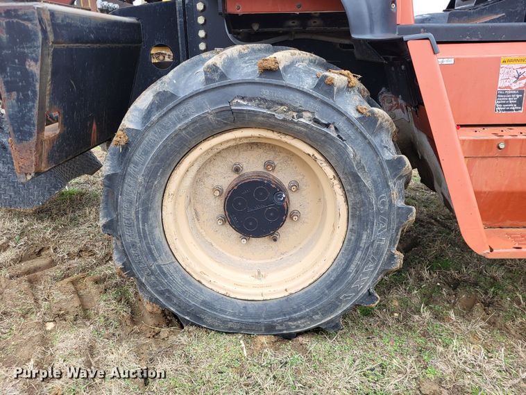 image for item DO3519 2006 Ditch Witch RT115  rock saw