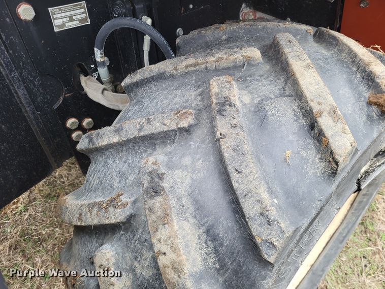 image for item DO3519 2006 Ditch Witch RT115  rock saw