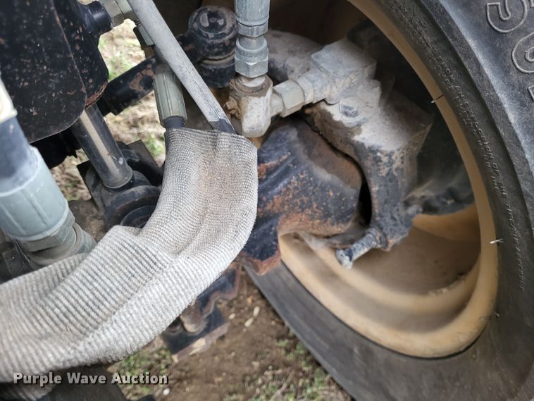 image for item DO3519 2006 Ditch Witch RT115  rock saw