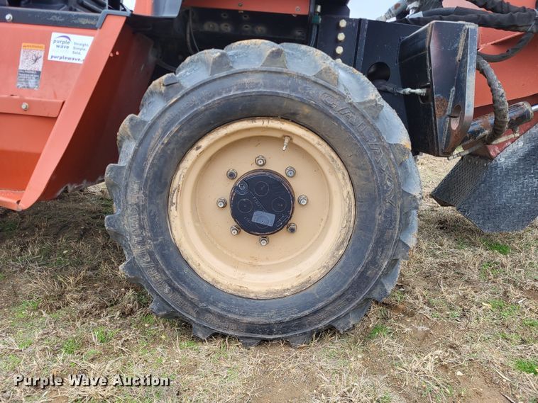 image for item DO3519 2006 Ditch Witch RT115  rock saw