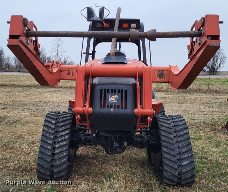 image for item DO3520 2015 Ditch Witch RT120 Quad  vibratory cable plow