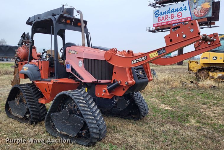 image for item DO3520 2015 Ditch Witch RT120 Quad  vibratory cable plow