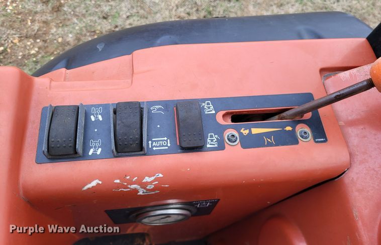 image for item DO3520 2015 Ditch Witch RT120 Quad  vibratory cable plow