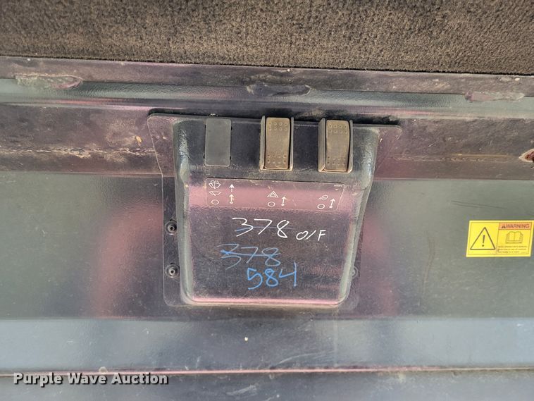 image for item DO3520 2015 Ditch Witch RT120 Quad  vibratory cable plow