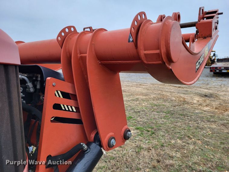 image for item DO3520 2015 Ditch Witch RT120 Quad  vibratory cable plow