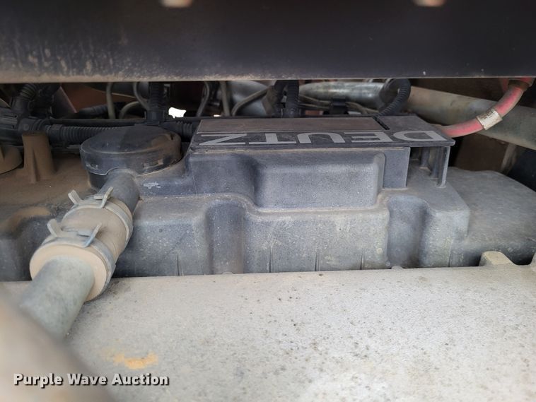 image for item DO3520 2015 Ditch Witch RT120 Quad  vibratory cable plow