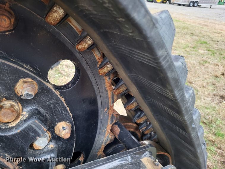 image for item DO3520 2015 Ditch Witch RT120 Quad  vibratory cable plow