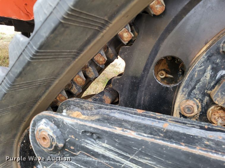 image for item DO3520 2015 Ditch Witch RT120 Quad  vibratory cable plow