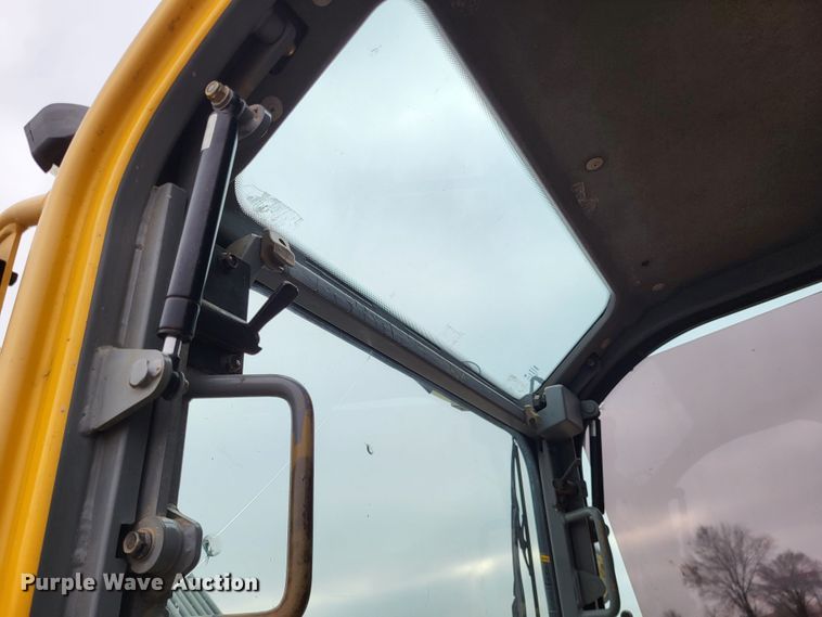 image for item DO3521 2012 Volvo ECR88  mini excavator
