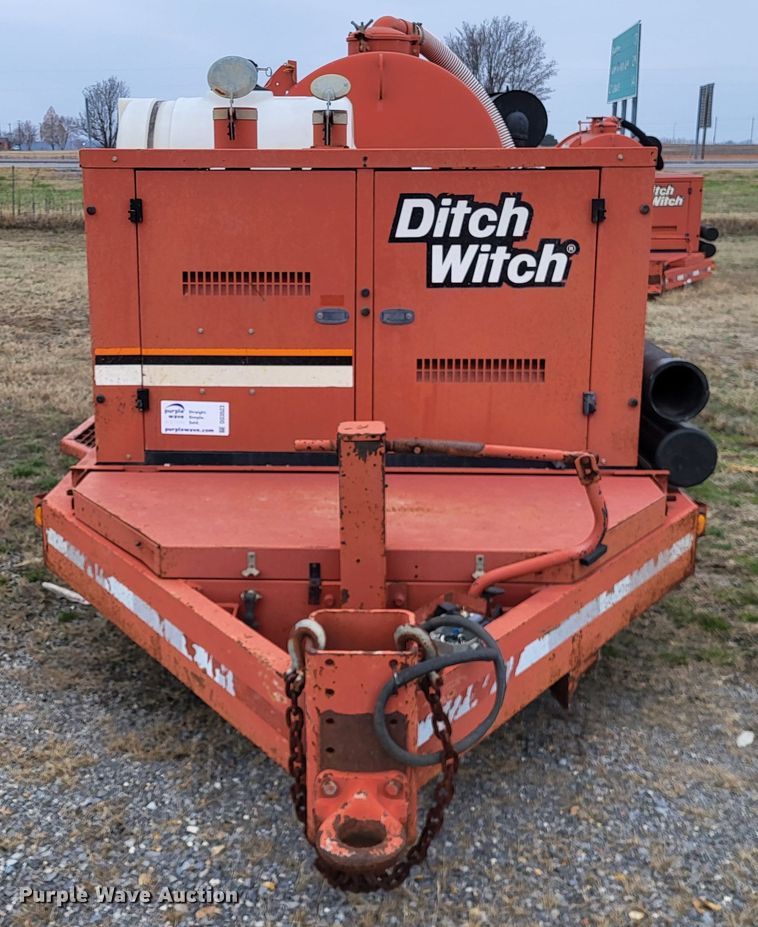 image for item DO3523 2011 Ditch Witch FX30  vacuum excavator