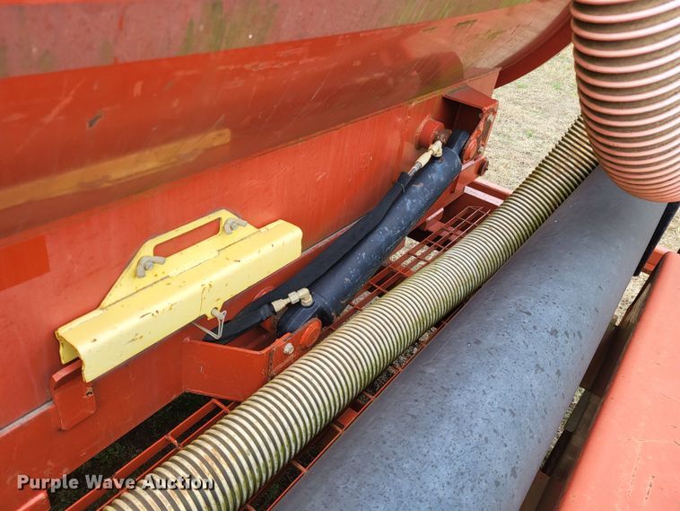 image for item DO3523 2011 Ditch Witch FX30  vacuum excavator