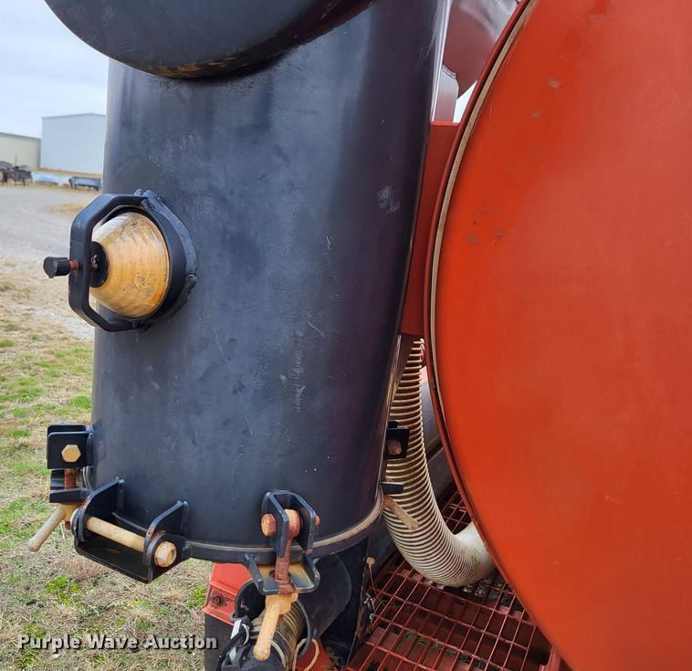 image for item DO3523 2011 Ditch Witch FX30  vacuum excavator