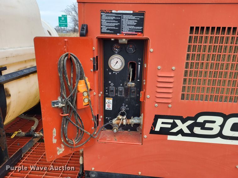 image for item DO3523 2011 Ditch Witch FX30  vacuum excavator