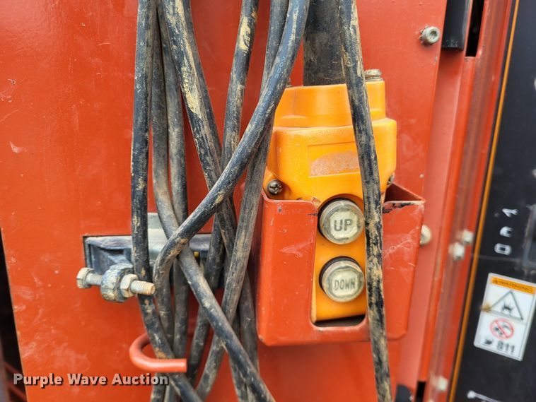 image for item DO3523 2011 Ditch Witch FX30  vacuum excavator