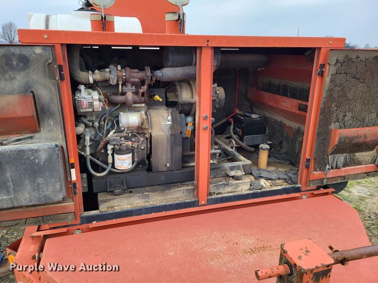 image for item DO3523 2011 Ditch Witch FX30  vacuum excavator