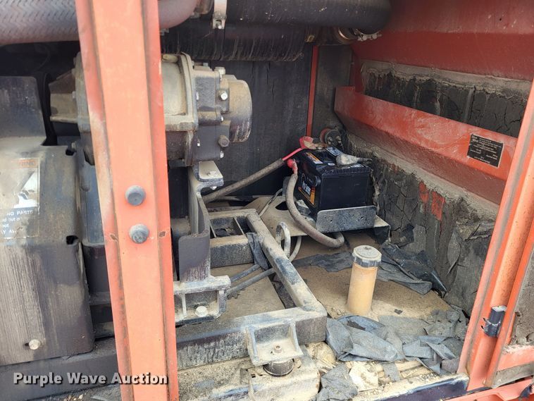 image for item DO3523 2011 Ditch Witch FX30  vacuum excavator