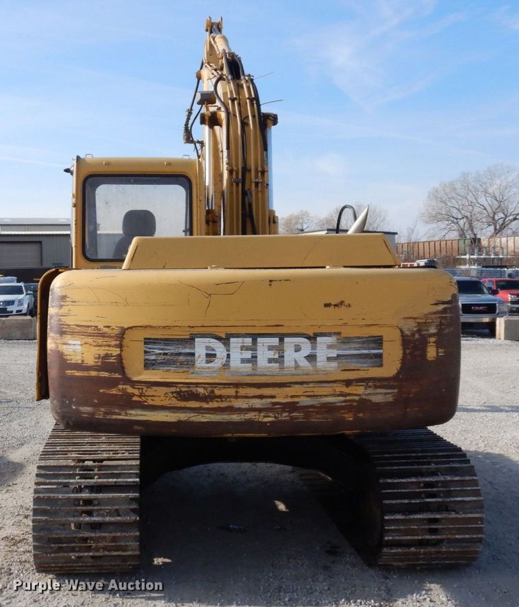 image for item DR8064 1997 John Deere 120  excavator