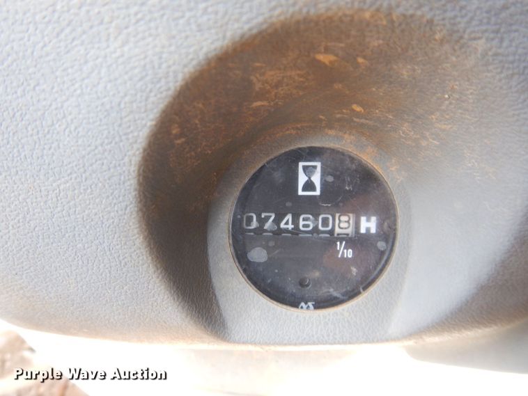 image for item DR8064 1997 John Deere 120  excavator