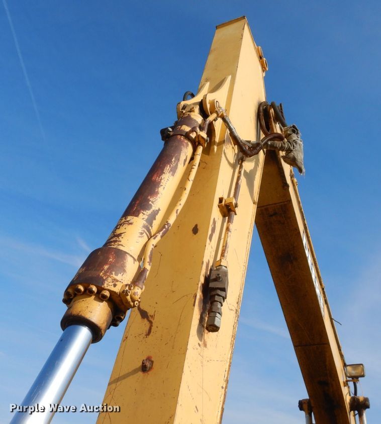 image for item DR8064 1997 John Deere 120  excavator