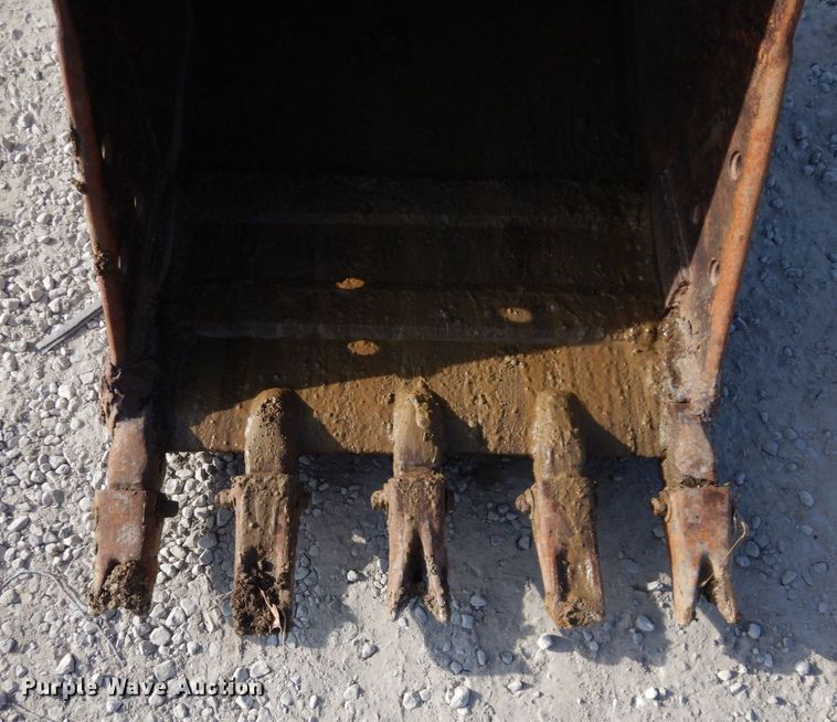 image for item DR8064 1997 John Deere 120  excavator