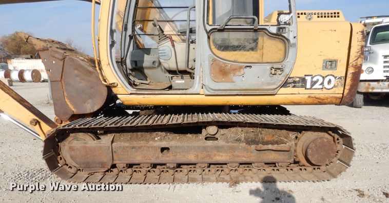 image for item DR8064 1997 John Deere 120  excavator