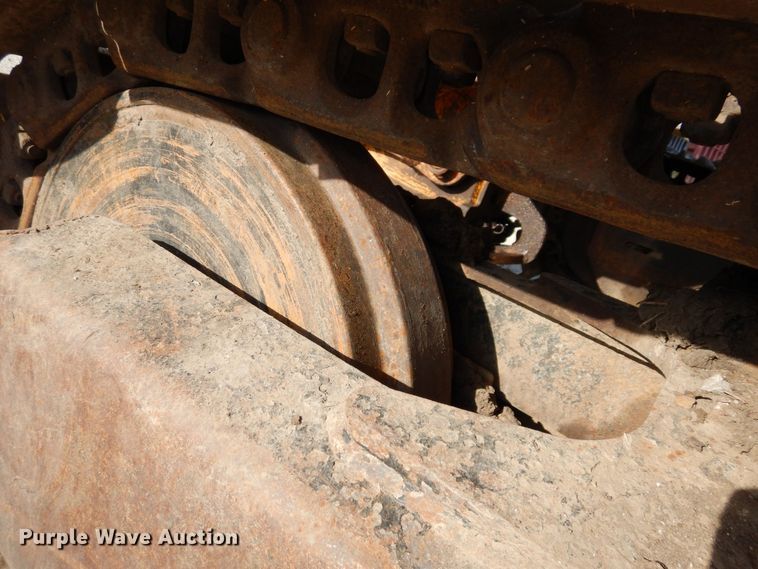 image for item DR8064 1997 John Deere 120  excavator