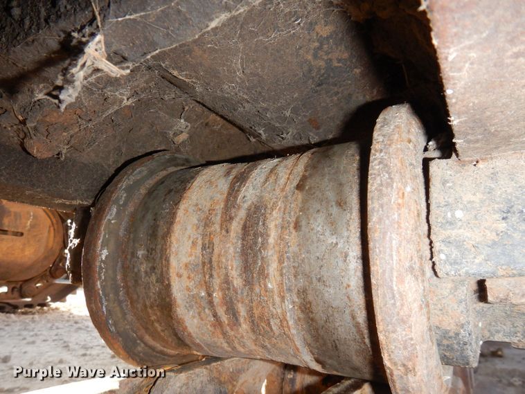 image for item DR8064 1997 John Deere 120  excavator