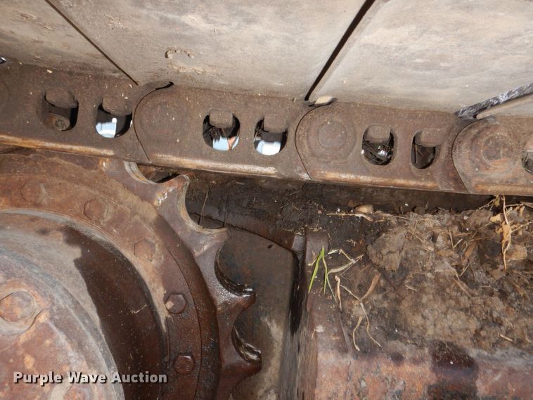 image for item DR8064 1997 John Deere 120  excavator