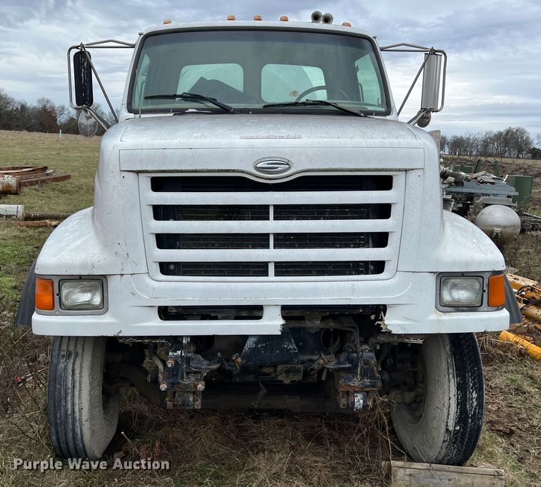 image for item ID9344 2000 Sterling L9500  ready mix truck