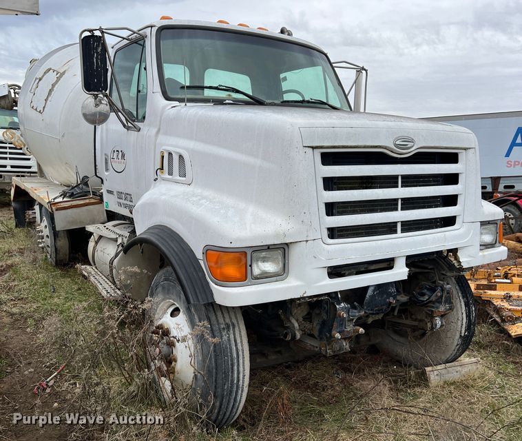image for item ID9344 2000 Sterling L9500  ready mix truck