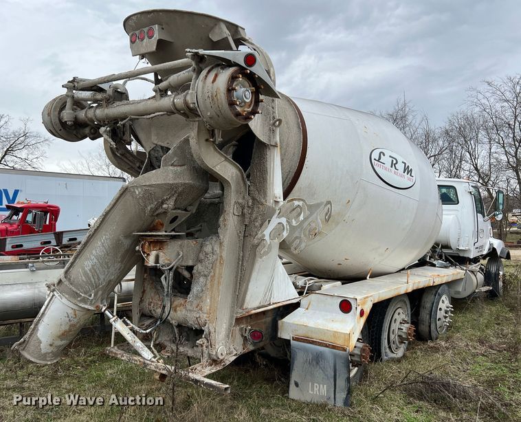 image for item ID9344 2000 Sterling L9500  ready mix truck