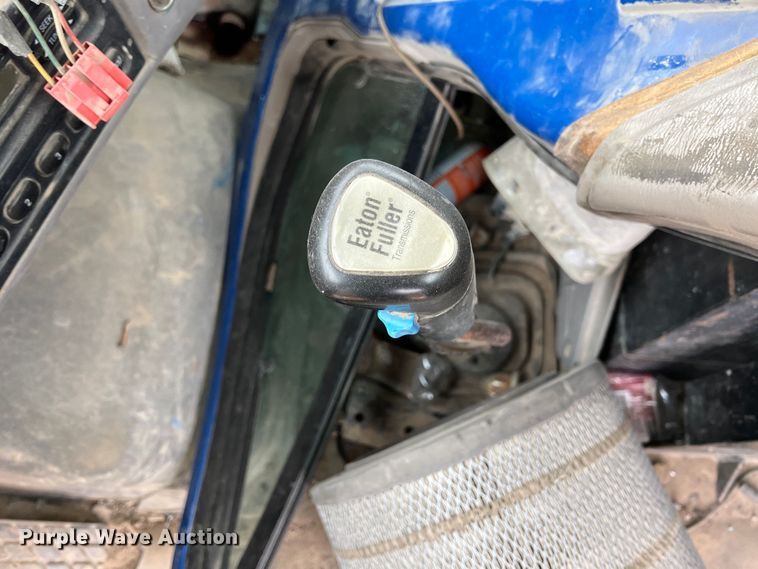 image for item ID9344 2000 Sterling L9500  ready mix truck