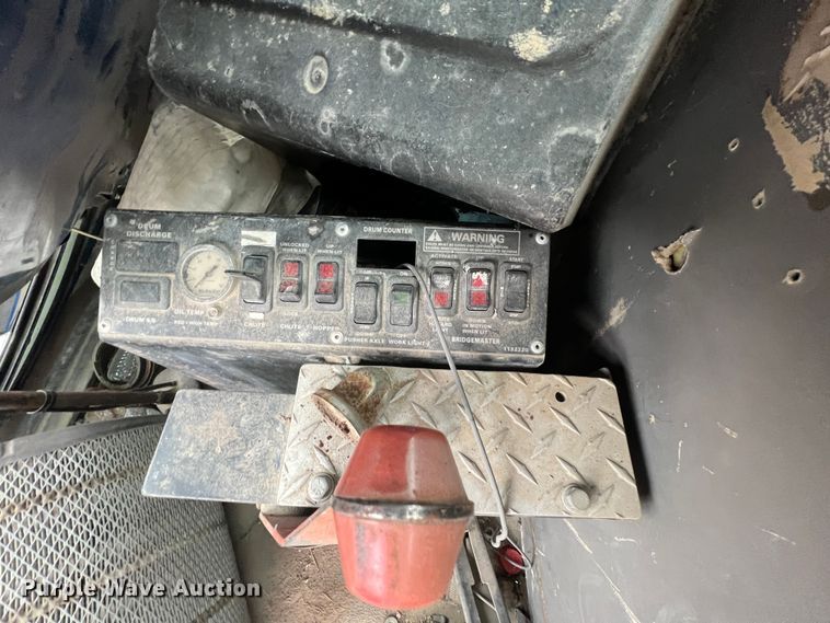 image for item ID9344 2000 Sterling L9500  ready mix truck