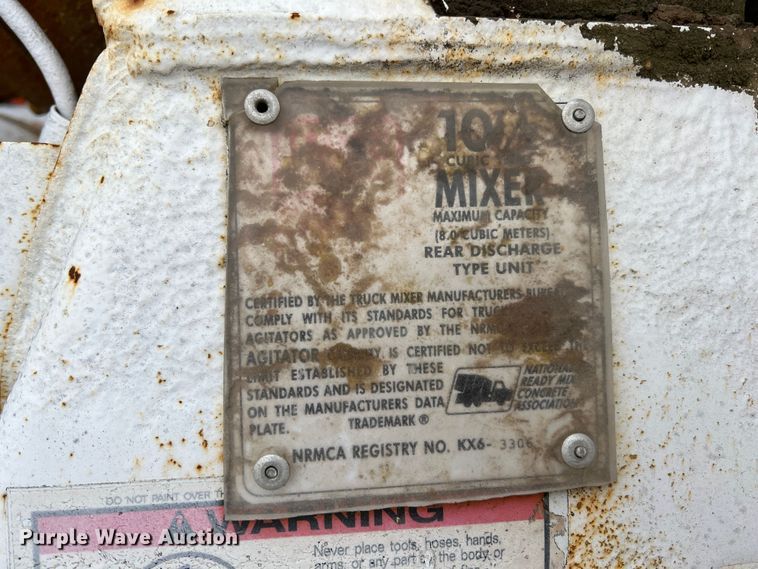 image for item ID9344 2000 Sterling L9500  ready mix truck