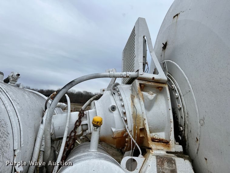 image for item ID9344 2000 Sterling L9500  ready mix truck