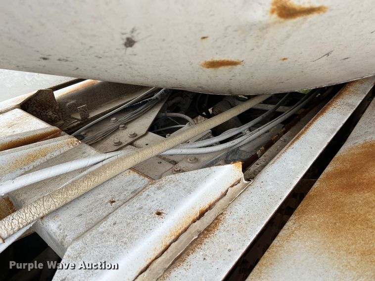 image for item ID9344 2000 Sterling L9500  ready mix truck