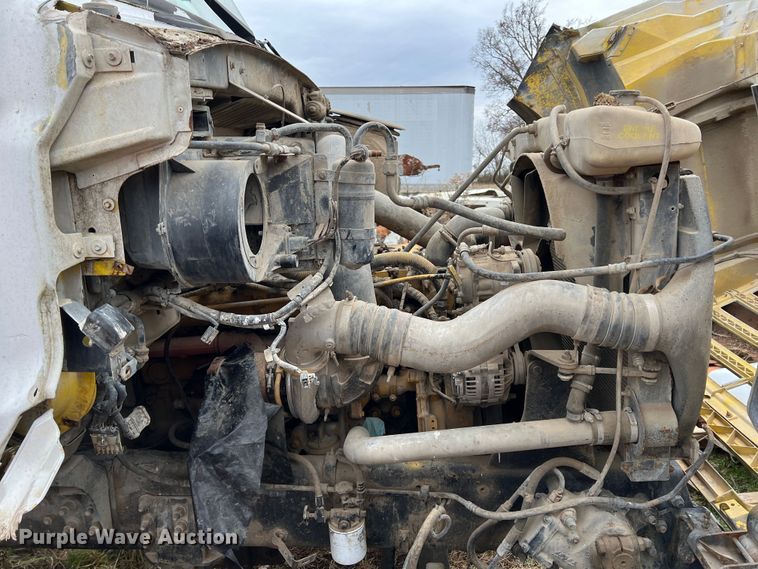 image for item ID9344 2000 Sterling L9500  ready mix truck